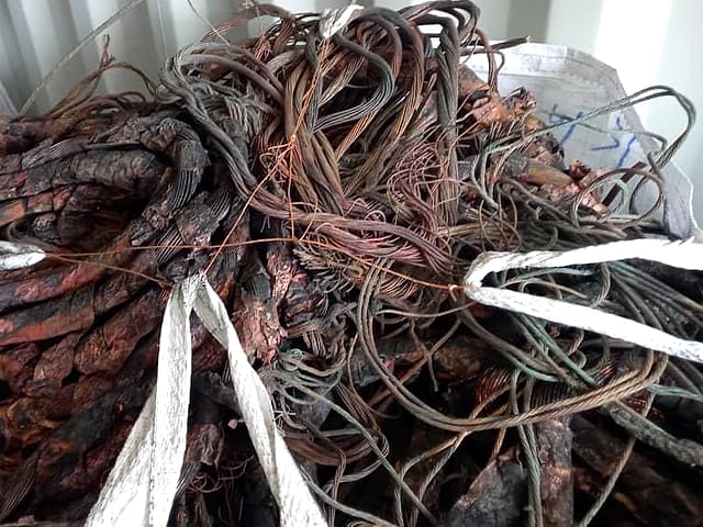 Insulated copper cable scrap